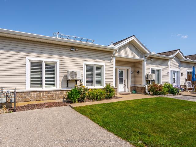 Condo for sale in Wellington, Ontario