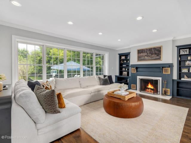 House for sale in Clarendon Hills, Illinois