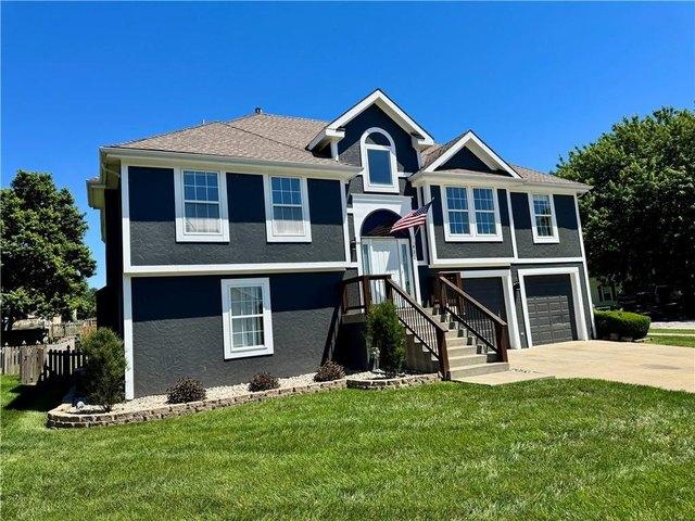 House for sale in Smithville, Missouri