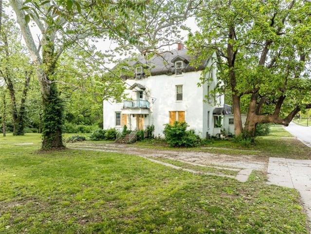 House for sale in Olathe, Johnson County