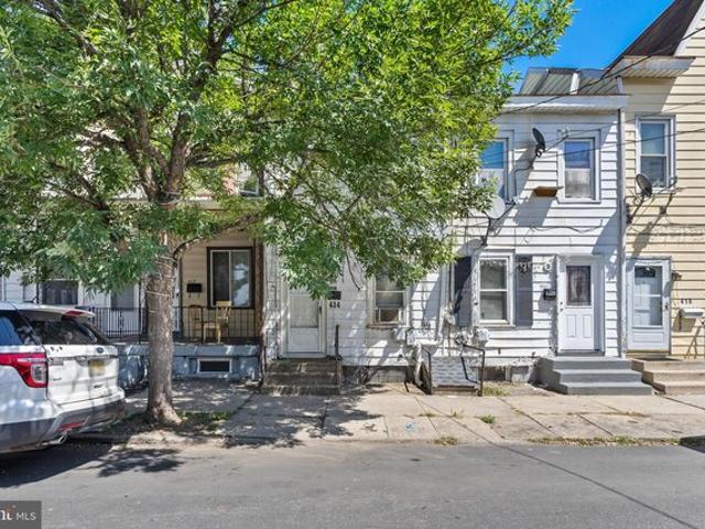 Townhouse for sale in Trenton, New Jersey