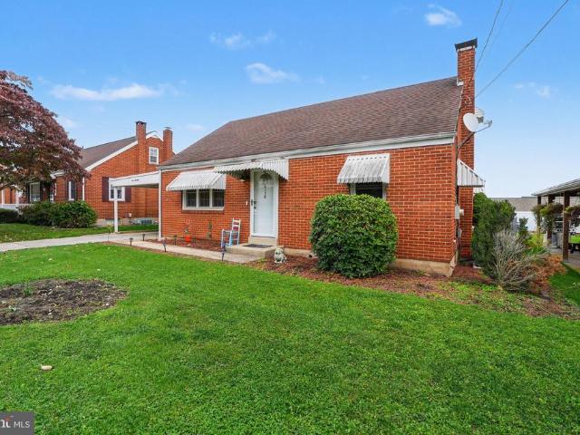 House for sale in Sand Hill, North Lebanon Township