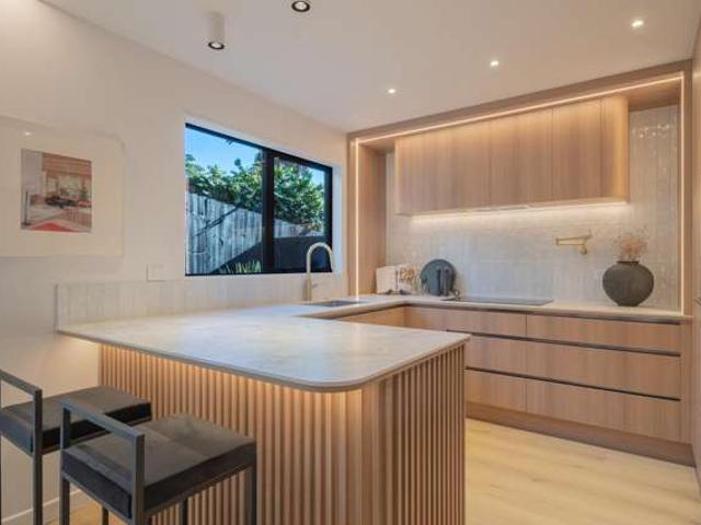 Townhouse for sale in Whangaparaoa