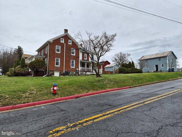 House for sale in New Windsor, Maryland