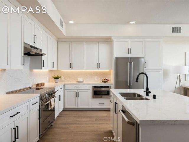 Townhouse for sale in Huntington Beach