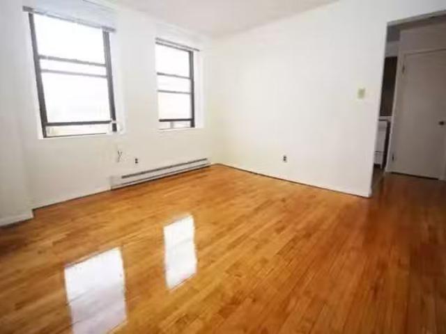 Apartment for rent in Brighton