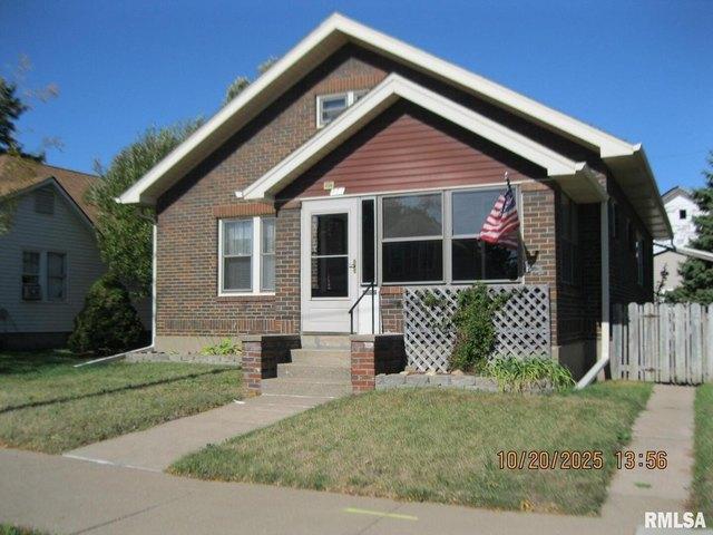 House for sale in Clinton, Iowa
