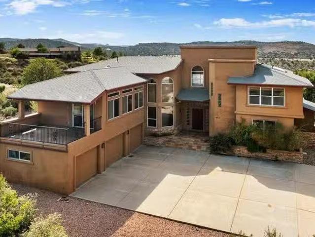 House for sale in Prescott Valley