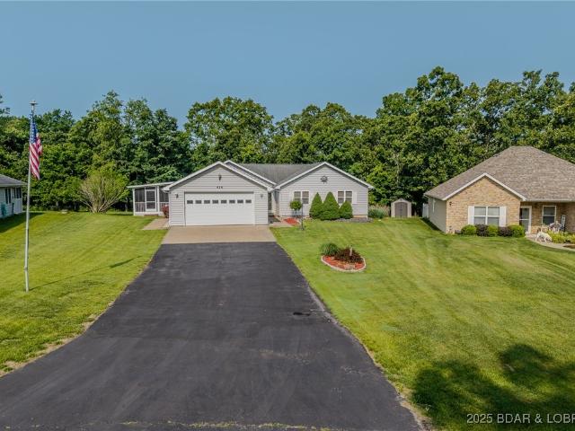 House for sale in Laurie