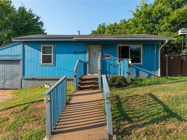 House for sale in Ark