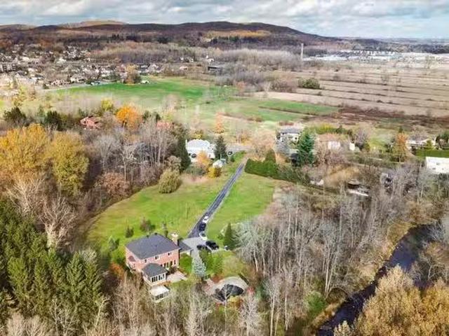 House for sale in Saint-basile-le-grand