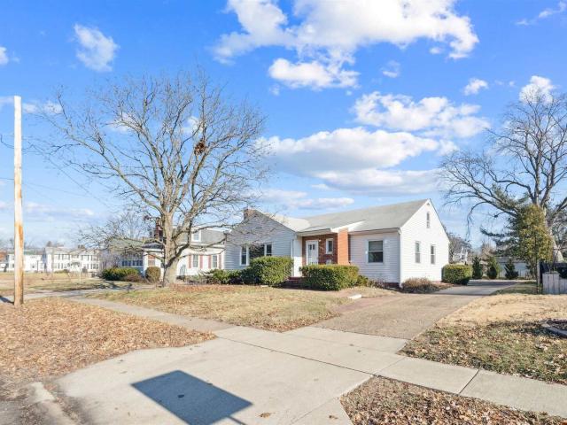 Property for sale in Geneseo, Illinois