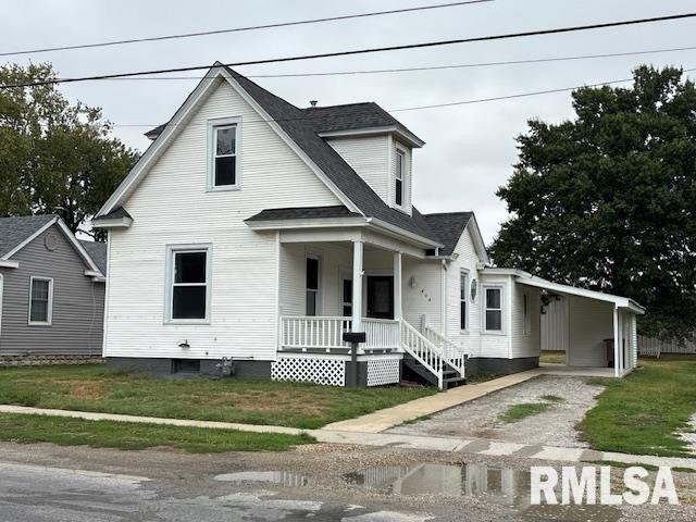 House for sale in Carlinville, Macoupin County