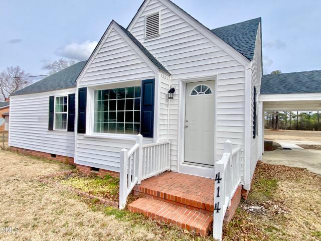 House for sale in Micro, North Carolina