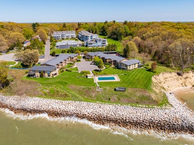 Condo for sale in Stevensville, Michigan