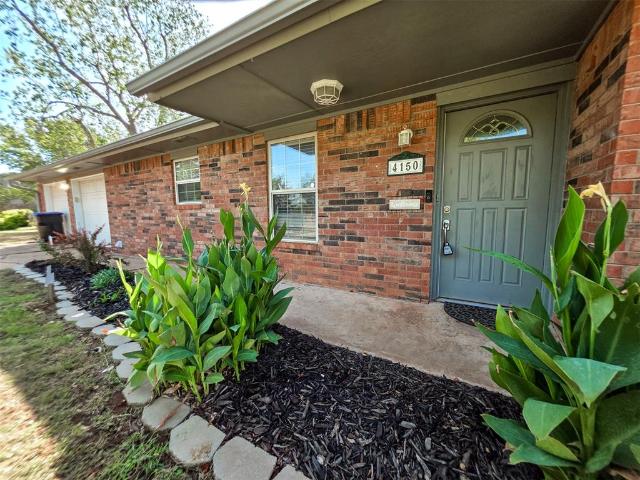 House for sale in Edmond, Logan County