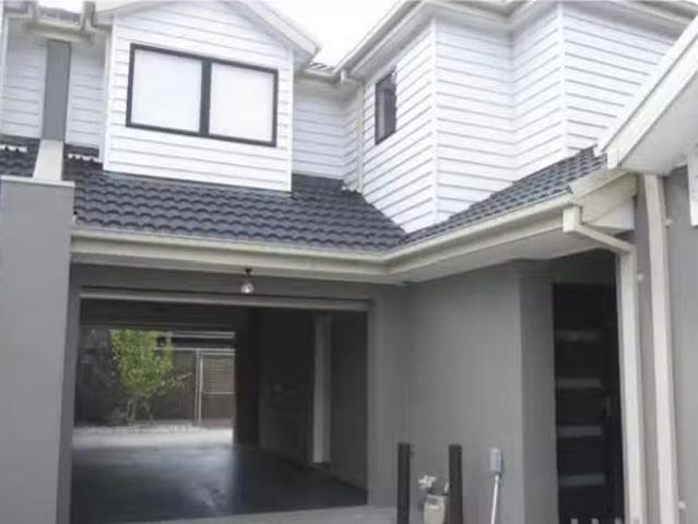 House for rent in Newport