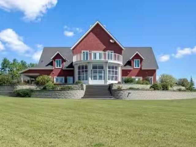 House for sale in Alberta