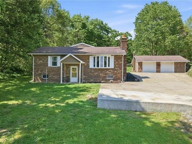 House for sale in Wellsville, Ohio
