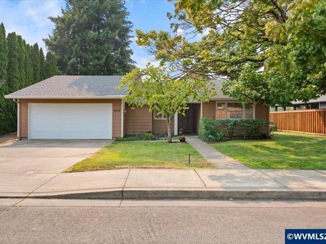 House for sale in Hubbard, Marion County
