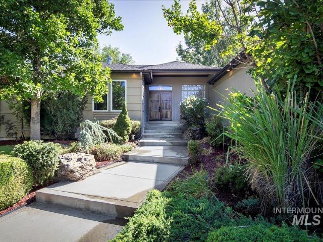 House for sale in Eagle, Idaho