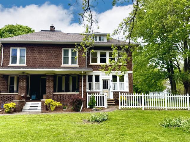 House for sale in Mclean, Illinois