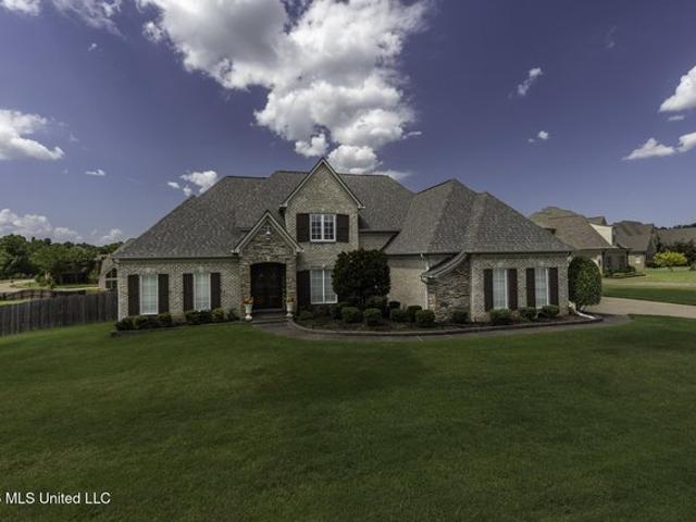 House for sale in Nesbit, Mississippi