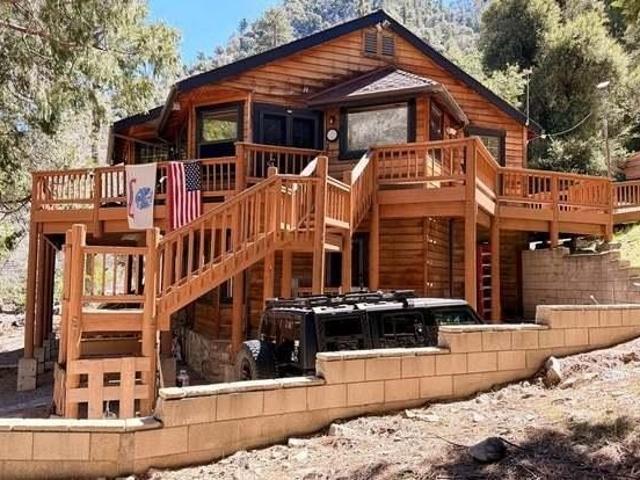 House for sale in Oakhurst, California