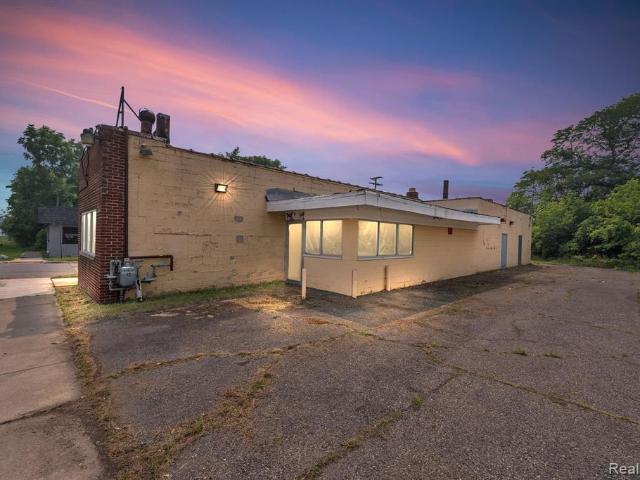 Commercial for sale in Inkster, Michigan