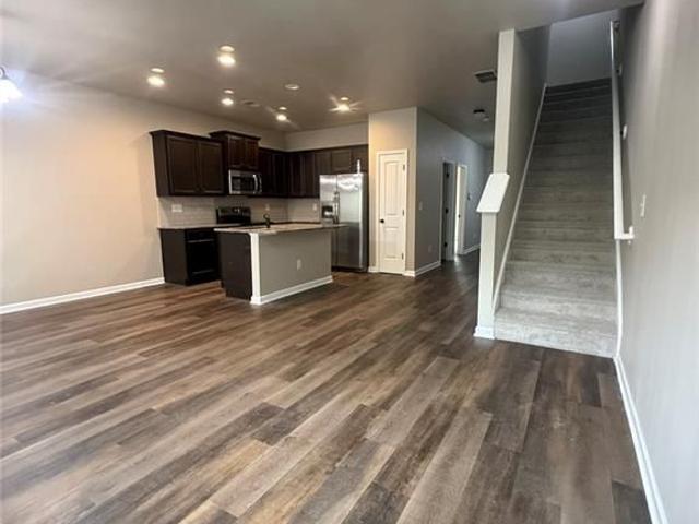 Townhouse for sale in Red Oak, Georgia