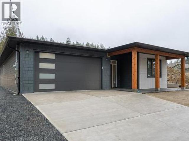 House for sale in Powell River, British Columbia