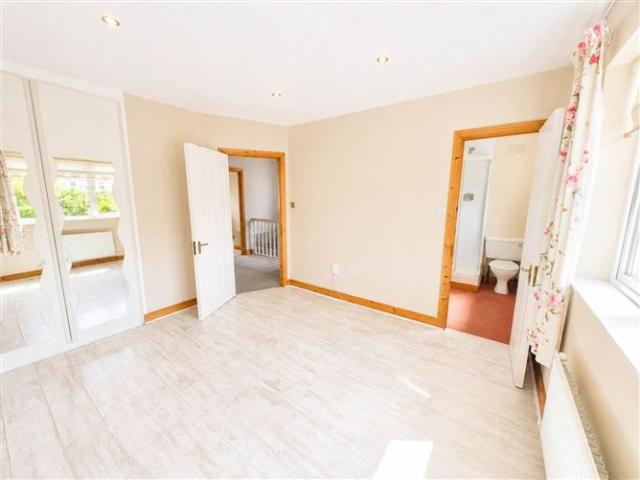 Detached House for sale in Bluebell, North Tipperary