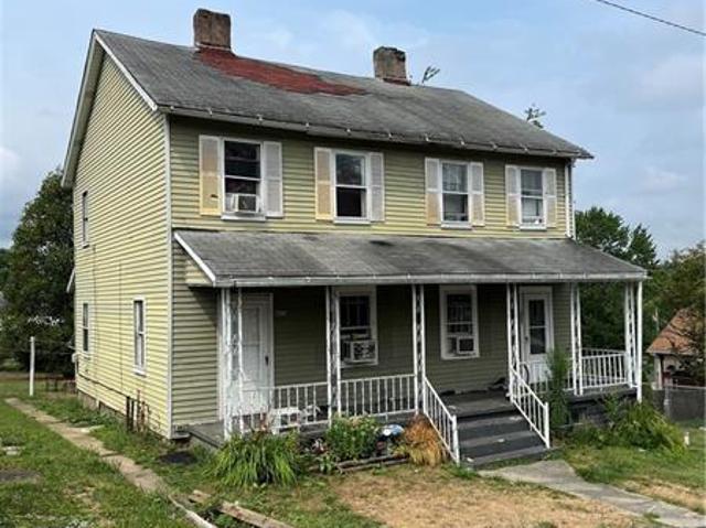 House for sale in Farmington, Pennsylvania