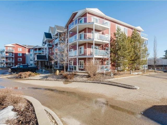 Apartment for sale in Wedgewood, Alberta