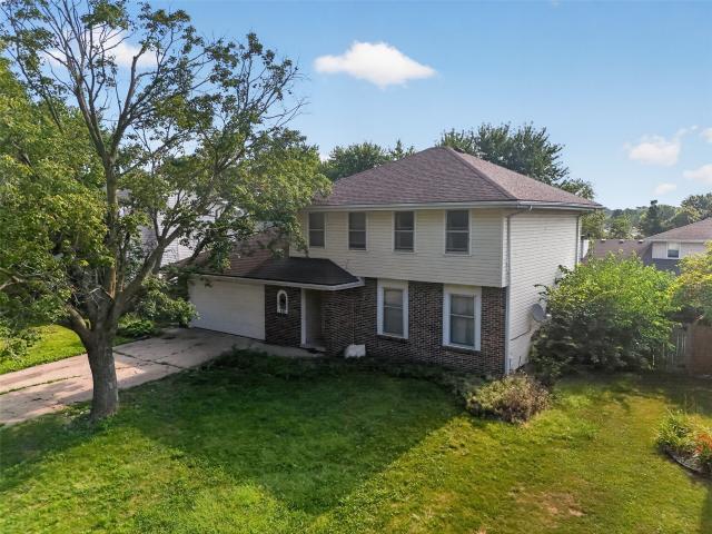 House for sale in Altoona, Iowa