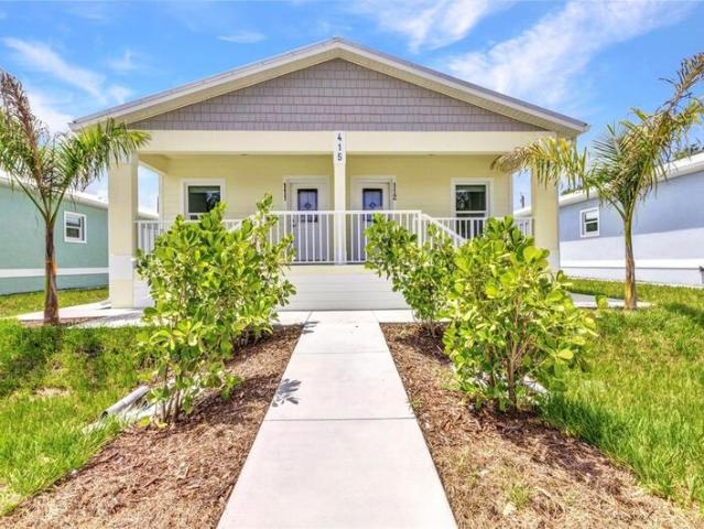 Duplex for sale in Punta Gorda