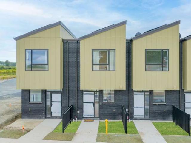 Townhouse for sale in Horotiu, Waikato