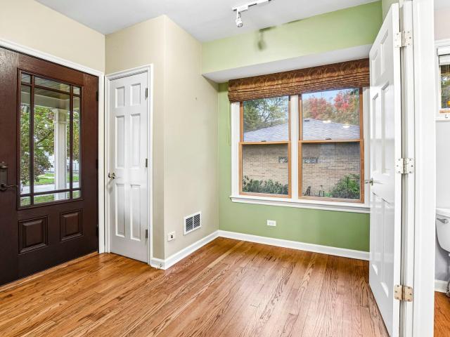 House for sale in Waukegan, Lake County