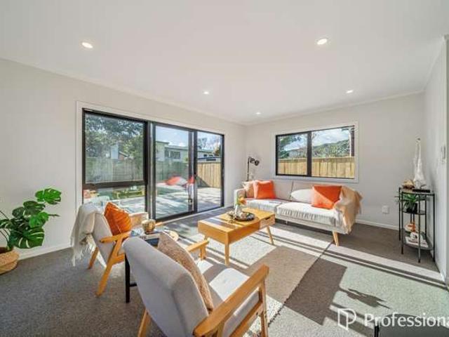 Apartment for sale in Days Bay, Wellington