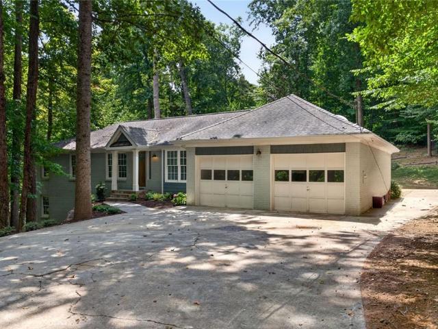 House for sale in Sandy Springs, Georgia