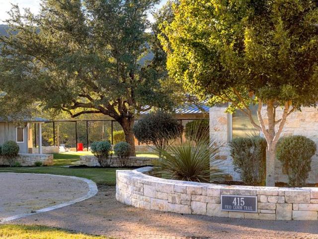House for sale in Leakey, Texas