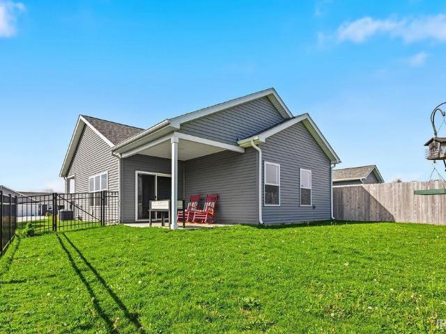 Condo for sale in Roanoke, Indiana