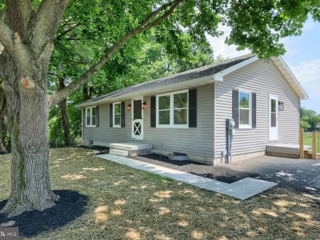 House for sale in New Oxford, Pennsylvania