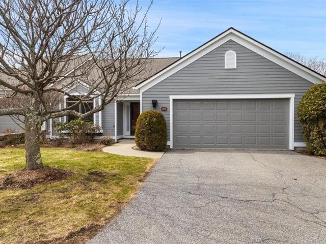 Condo for sale in Amawalk, New York