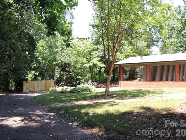 House for sale in Lenoir, North Carolina