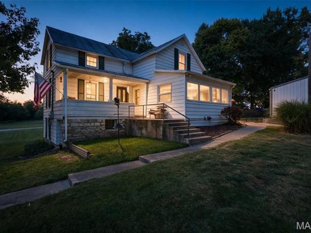 House for sale in Sainte Genevieve, Missouri