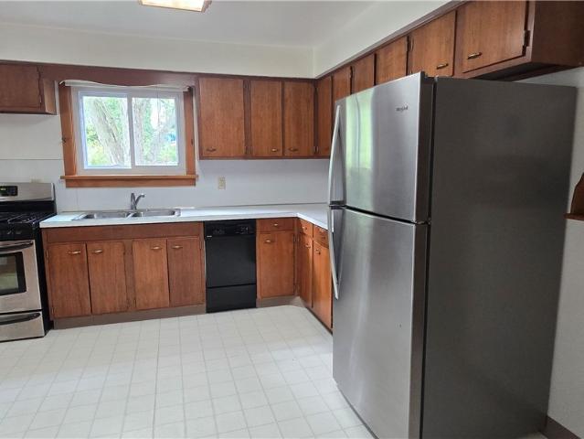 House for sale in Shreve, Wayne County