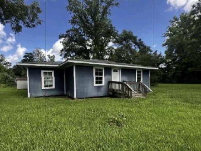 House for sale in Elizabeth, Louisiana