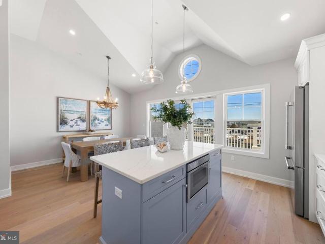 Townhouse for sale in Beach Haven, New Jersey