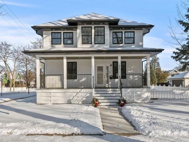 House for sale in Arlington Heights, Illinois